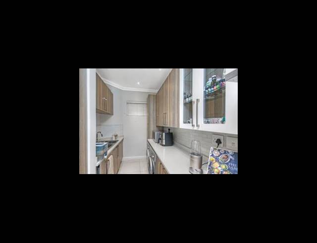 2 BEDROOM APARTMENT FOR SALE IN MORNINGSIDE